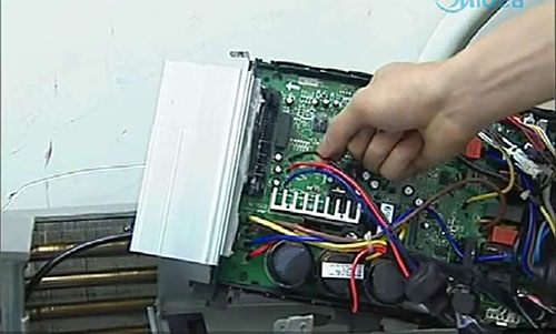 鄱阳美的空调电话是多少